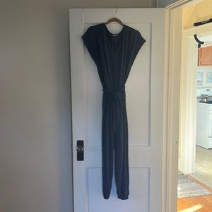 Gap xs jumpsuit